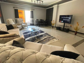 large Apartment of three rooms in front of auc